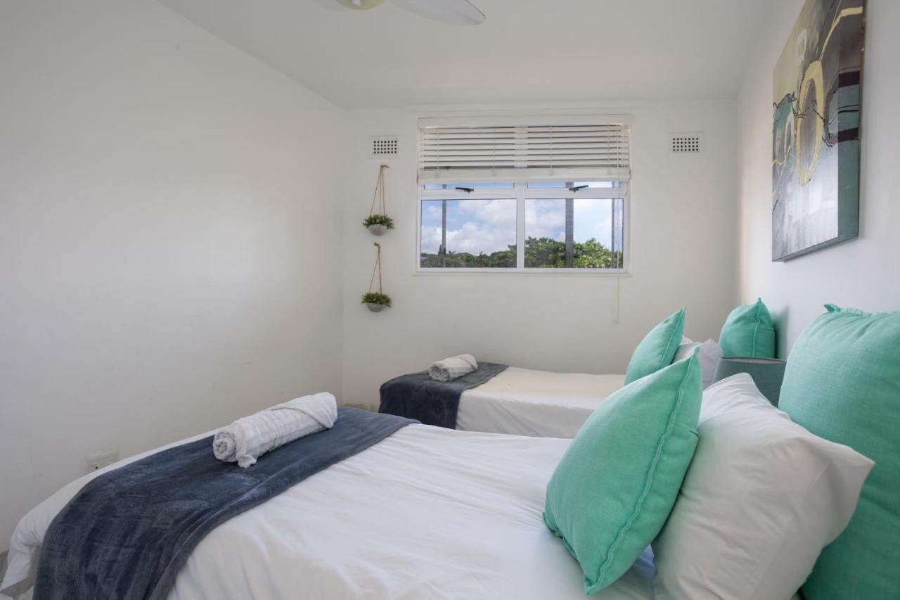 24 Sea Lodge - Sea Viewing Apartment Durban Buitenkant foto
